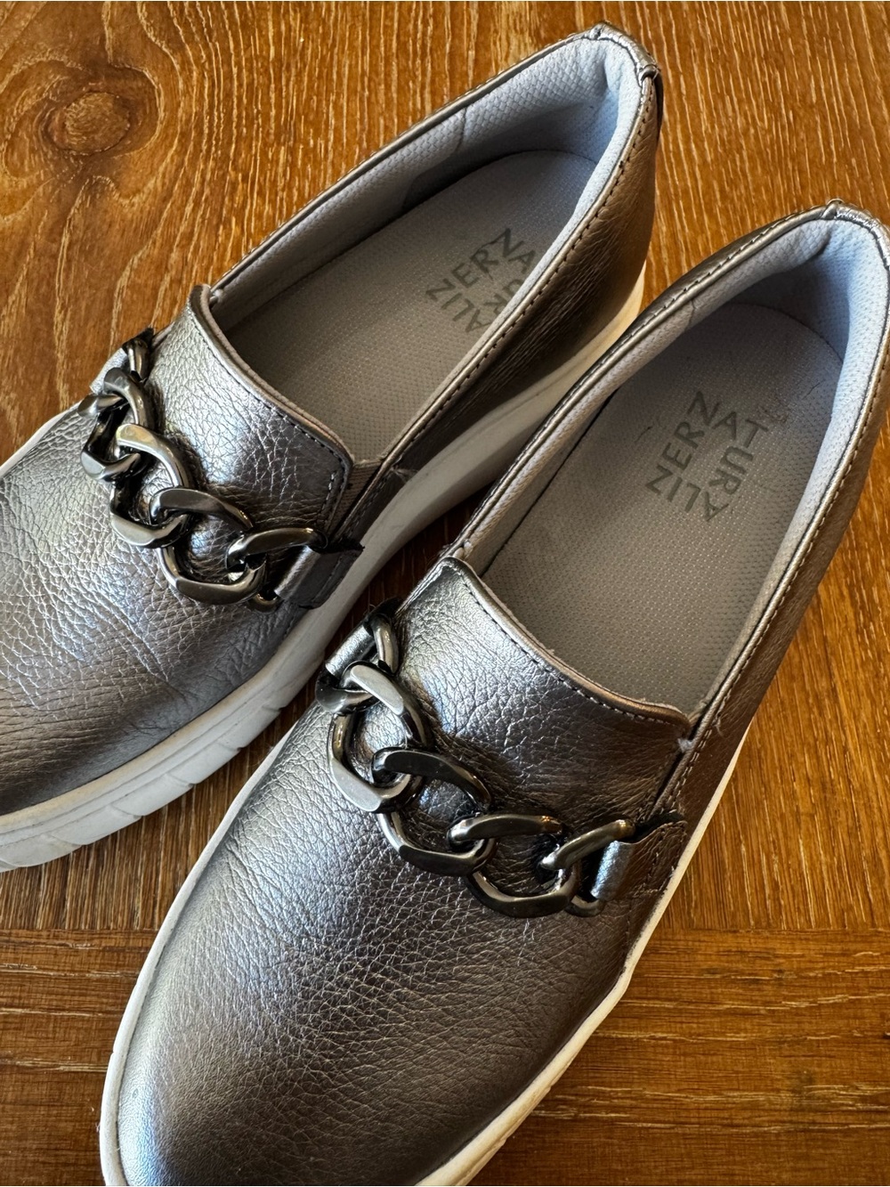 Naturalizer Daphne metallic pewter slip on sneakers 8M - Picture 12 of 14